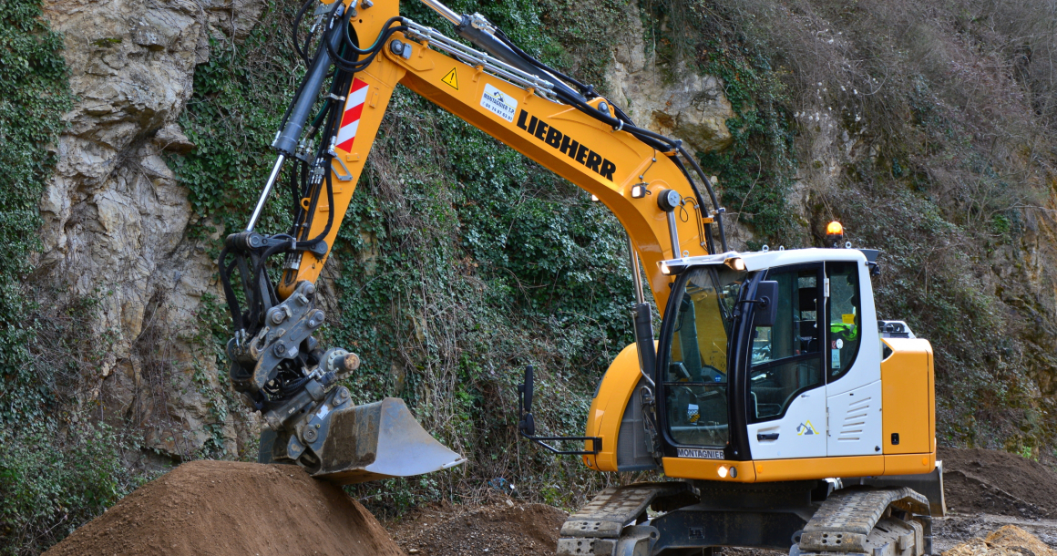 Aujourd'hui, la moitié des attaches hydrauliques Liebherr vendues avec une pelle neuve incorpore le système de couplage automatique Likufix. 