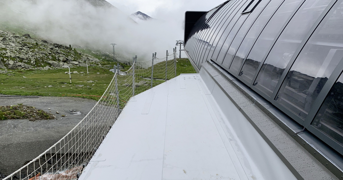 La nouvelle liaison Orelle-Cime Caron monte jusqu’à 3 200 m. 