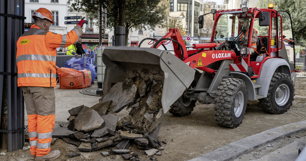  Le recours à ces matériels électriques a permis de réduire les émissions de CO2 et de NOx de plus de 70 % par rapport à un chantier équivalent réalisé avec des gammes classiques.