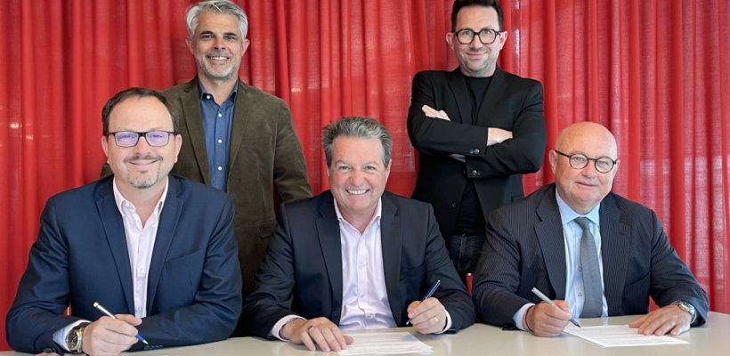 Signature de l’accord de partenariat entre Synetam et GL events. De g. à d. : Guilhem Pinault (Vice-président de Synetam), François Thiery (Directeur commercial de Sirha Food), Pierre Marcel (Président de Synetam), Luc Dubanchet (Directeur de Sirha Food) et Philippe Pasquet (Directeur général de GL events Exhibitions).