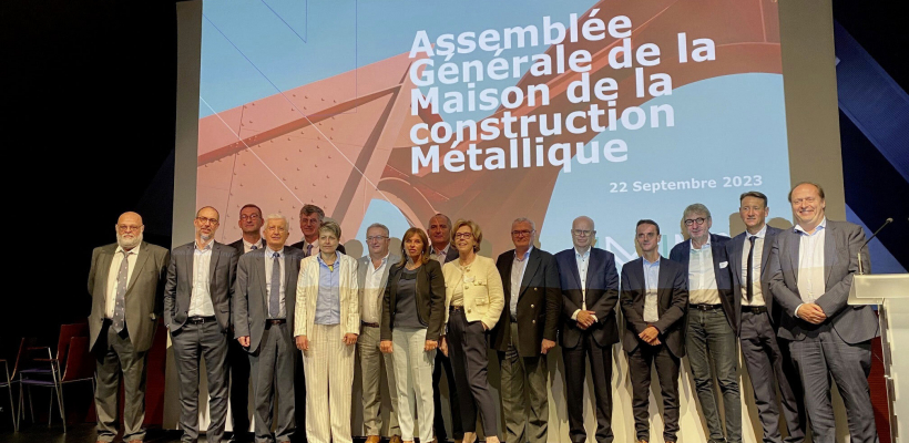 Les membres fondateurs à la tribune du Collège des Bernardins à Paris le 22 septembre. 