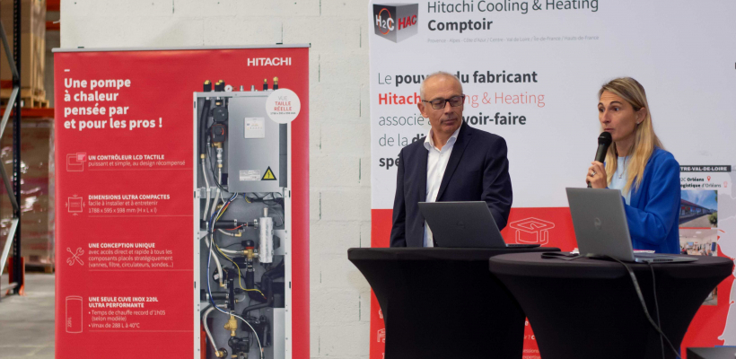 Ce jeudi 12 octobre, en présence de Christelle Salussolia, Directrice Générale du Groupe HAC H2C et Pierre Berry, Directeur Hitachi Cooling & Heating France, plusieurs clients professionnels installateurs, partenaires et journalistes ont découvert le nouveau centre logistique Hitachi