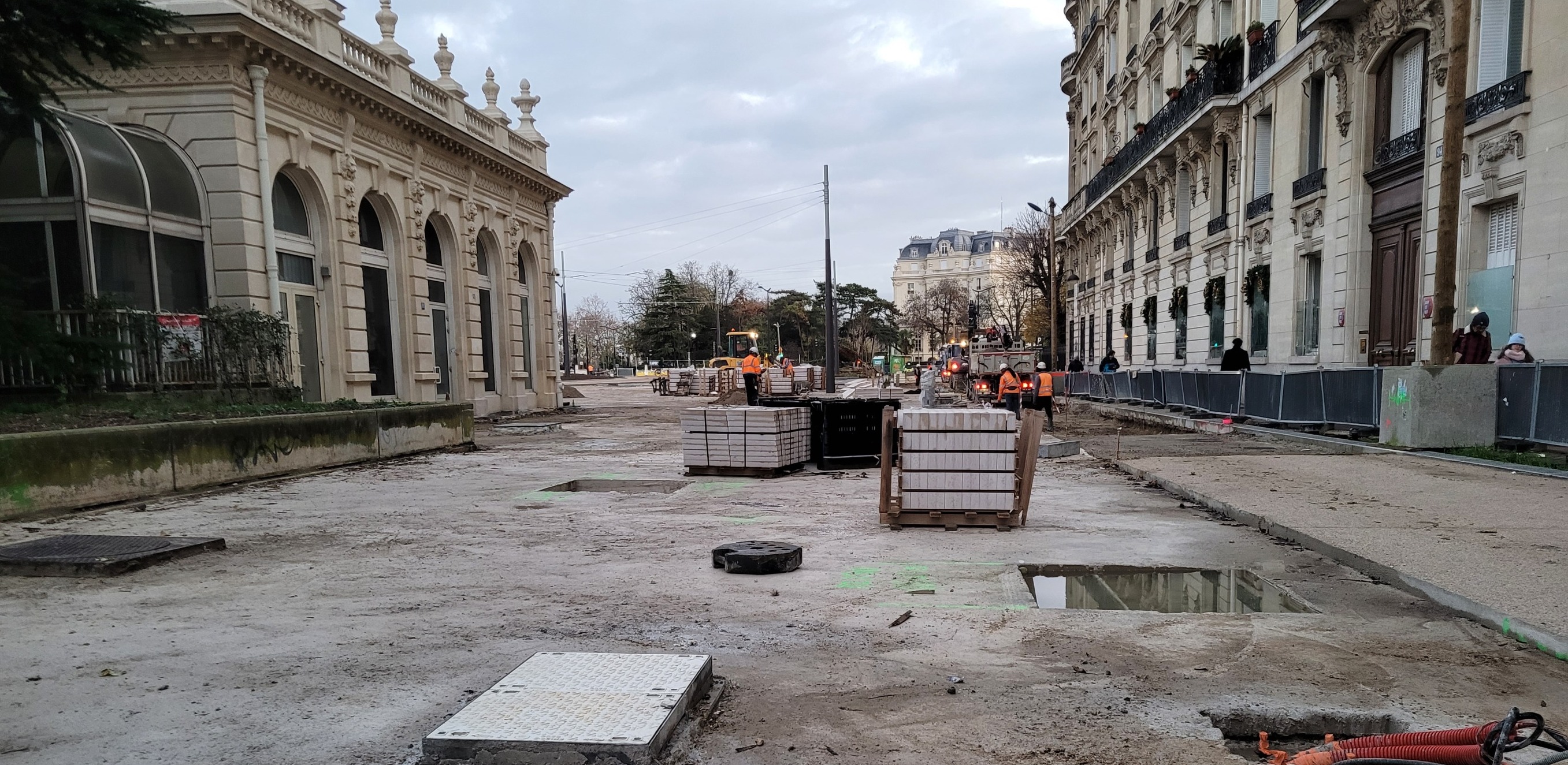 Le manque à gagner liés à l’arrêt des travaux sur la zone olympique pendant plusieurs mois est estimé à minima à 800 millions d’euros pour les Travaux Publics.