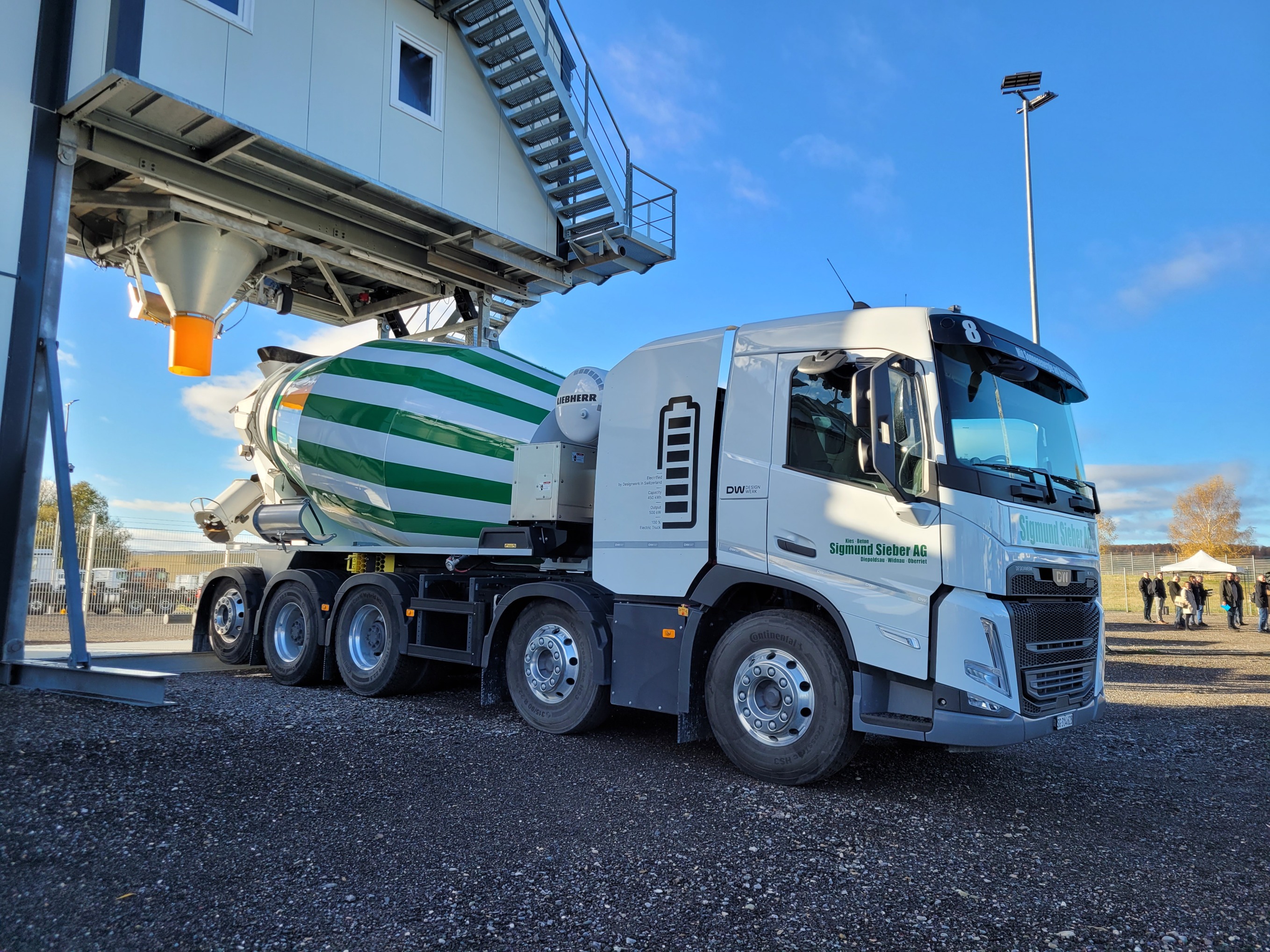 Liebherr mise sur la modularité de ses solutions d’entrainement du malaxeur pour répondre à toutes les configurations de chantiers.