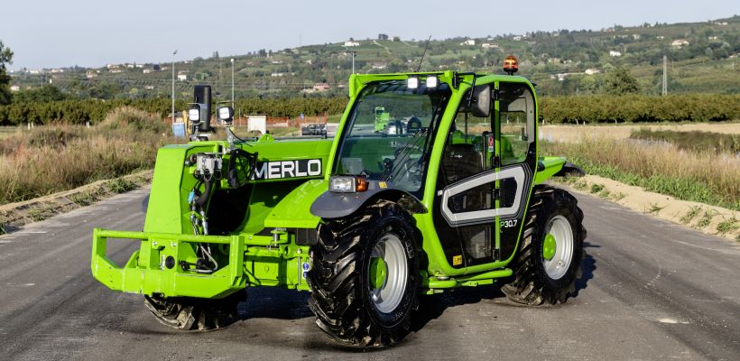 Avec son gabarit unique de 2 m x 2 m (largeur/hauteur), ce chariot élévateur peut intégrer différentes briques technologiques en fonction de l’application.