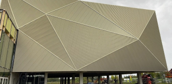 Le bâtiment a été conçue comme figure de proue de son environnement. 