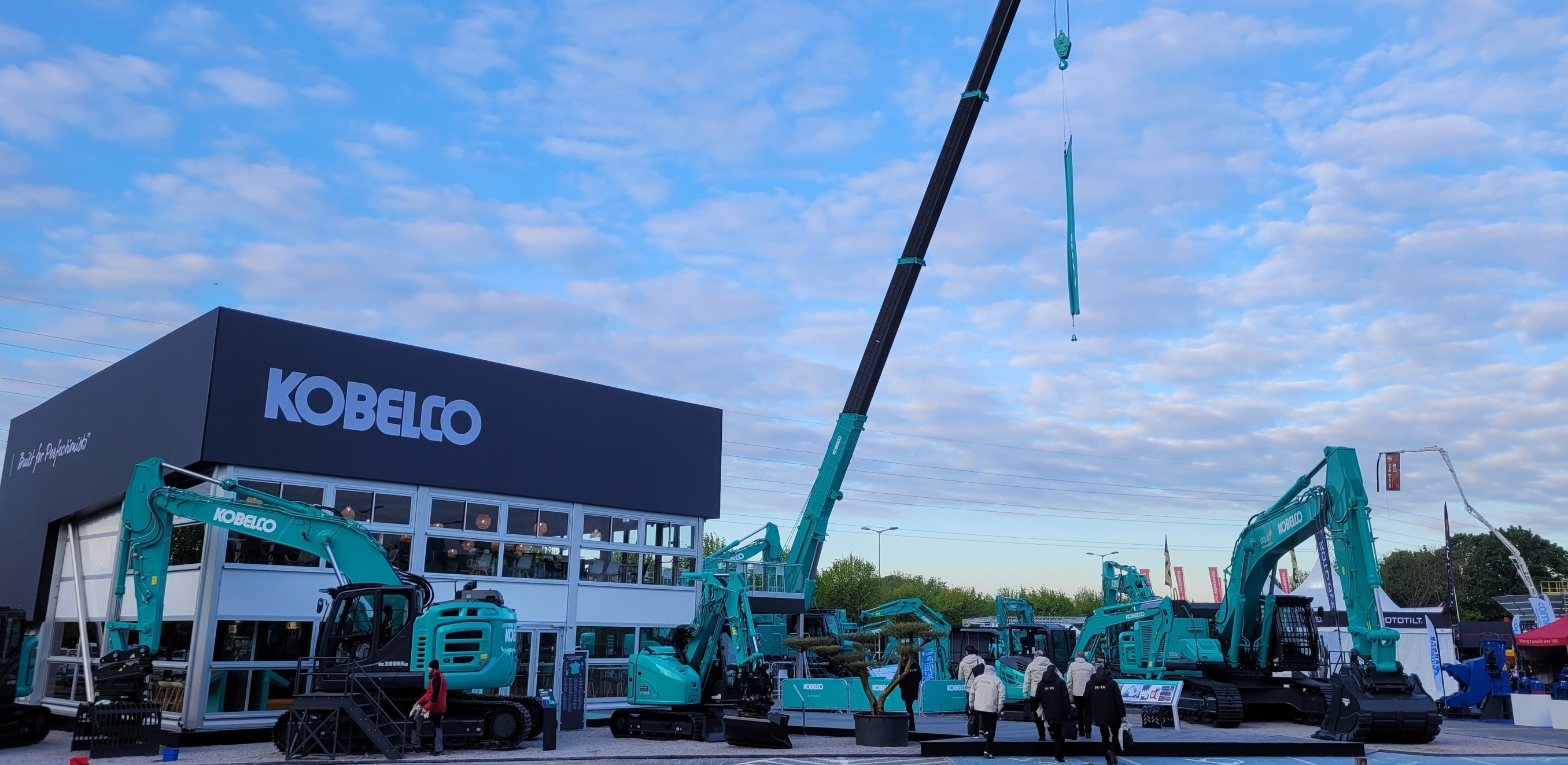 A Intermat 2024, Kobelco a lancé son nouvelle signature européenne "Built for Perfectionists", qui traduit le savoir-faire et l'attention portée aux détails dans tous les aspects des produits et services.