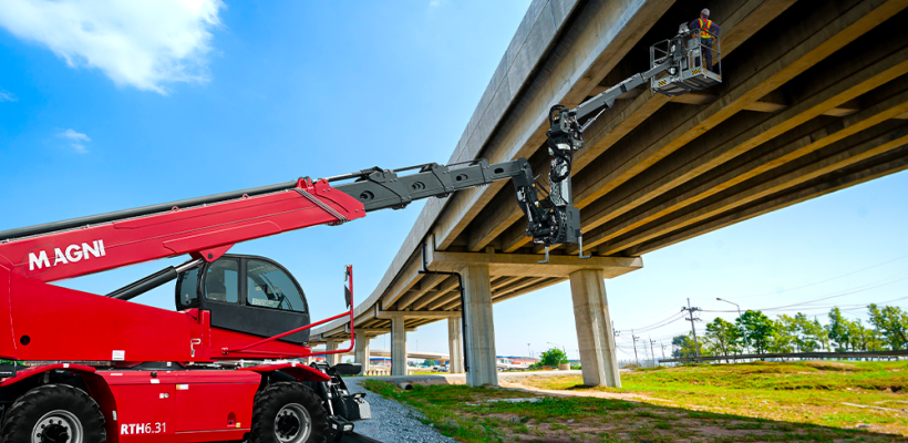 Magni a conçu la plate-forme TP O/U-R notamment pour l'inspection des ponts et viaducs.