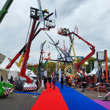 JDL Expo a rassemblé les constructeurs de matériels de levage et de manutention à Beaune fin septembre.