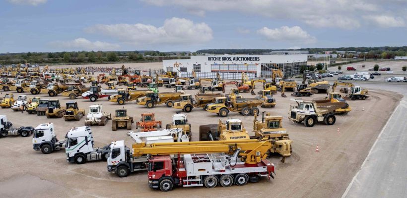 Dans un contexte de marché sans visibilité, le recours aux matériels d’occasion s’inscrit dans le cadre d’une démarche de gestion de parc dynamique. 