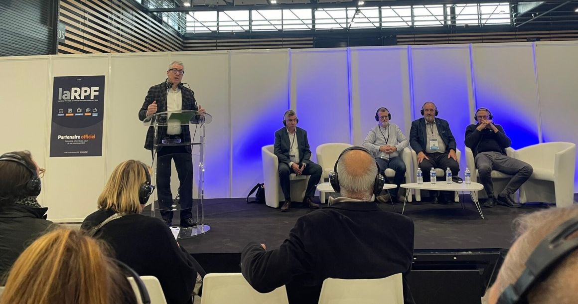 Marco Masini est intervenu dans la cadre de la conférence « Fluides à bas GWP : de quoi parle-t-on suite à la F-Gas III ». Parmi les autres intervenants : Pierre Emmanuel Danet, responsable support technique Climalife ; Jean-Luc Carré, président national du Snefcca ;  Gilles Carron, dirigeant de AF Energy. 