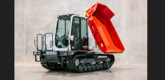 Le TCR50-2, Takeuchi délivre des performances de haut niveau sur des terrains complexes tout en garantissant un confort et une sécurité accrus pour les opérateurs.