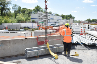 Le groupe LOUANGE continuera de servir ses clients sous sa marque propre.»