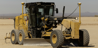 Avec la niveleuse Cat 140 LRV, Caterpillar consolide sa position sur le segment de classe moyenne, tout en répondant aux exigences croissantes en matière d’efficacité, de sécurité et de connectivité.
