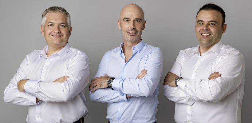 Jérôme Chaffard, dirigeant d'Assa Abloy,Thomas Auzanneau, Salem Gamar, et Salem Gamar, directeur « service ».