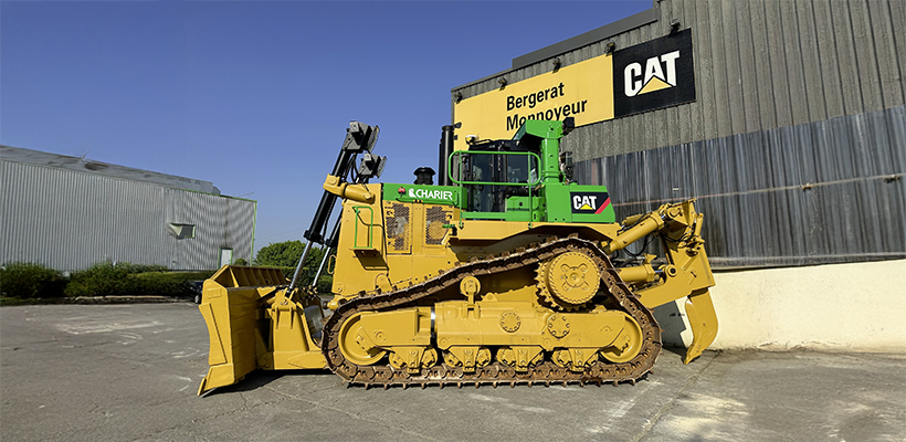 Plus gros bouteur de Charier, le D10 de Caterpillar a été reconditionné entre novembre 2024 et avril 2025 au sein des ateliers de Bergerat Monnoyeur – Nantes. 