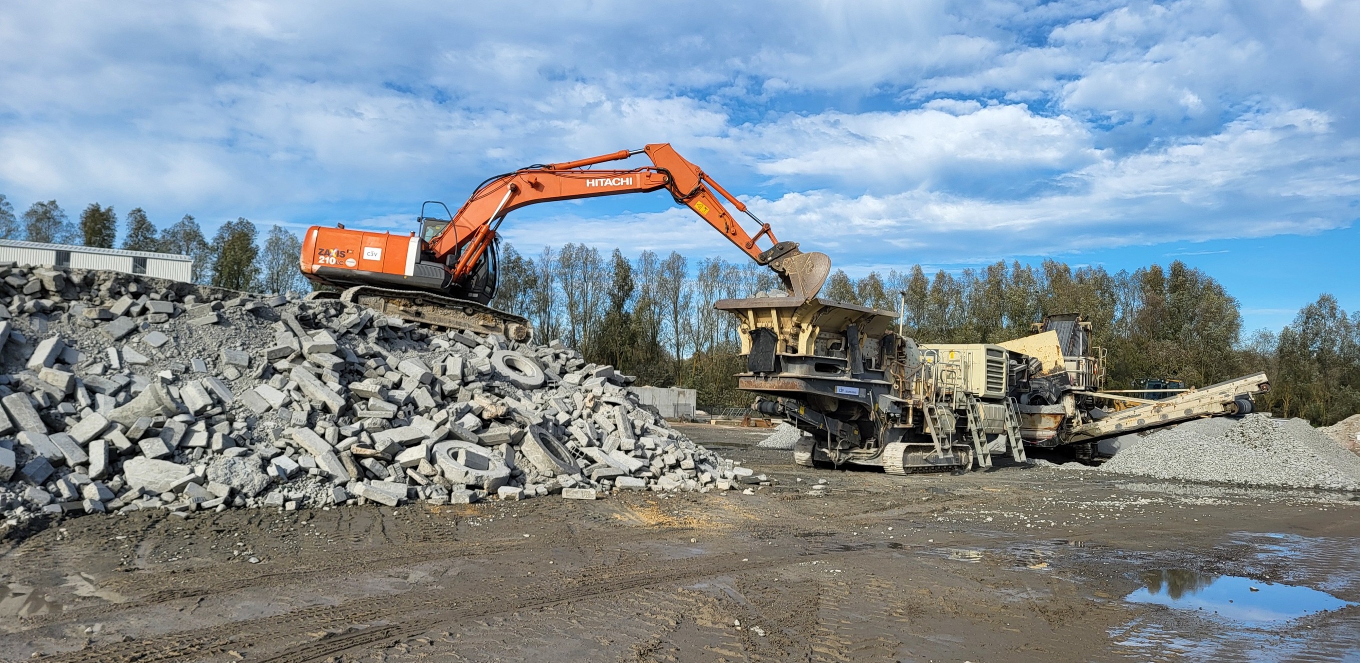 Le site d'Eiffage Route à Blainville-sur-Orne accueille 40 000 t de déchets inertes du BTP par an.