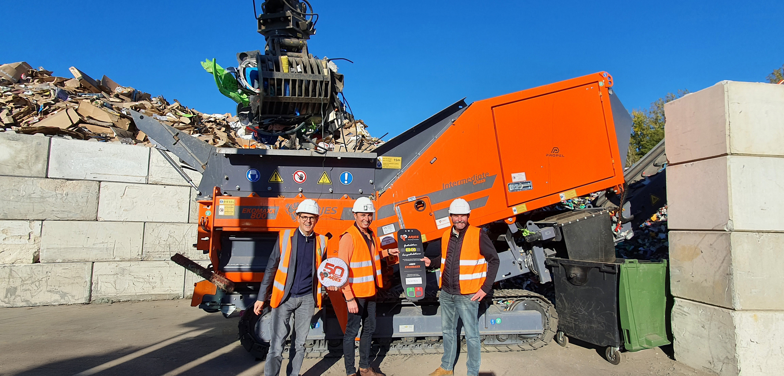 Xavier Larroque, Directeur de Propel, Franck Elaudais, Directeur Général Délégué de Tripapyrus Environnement et Gérald Richard, Commercial de Propel