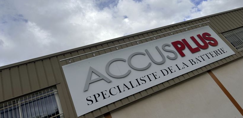 Au-delà de la spécialisation et de la compétence technique, l’approche globale de l’entreprise couvre le conseil des solutions, la préconisation des technologies et le  recyclage des batteries.