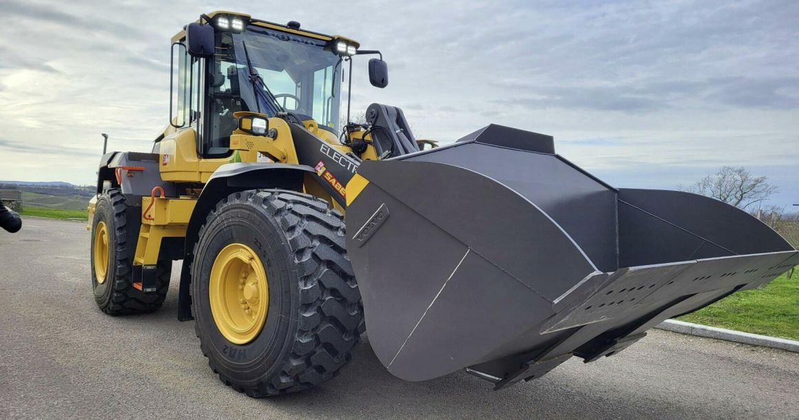 La chargeuse sera affectée à la centrale à béton de Sabevi -Bourgogne Béton, située à Saint-Appolinaire, dans la banlieue de Dijon.