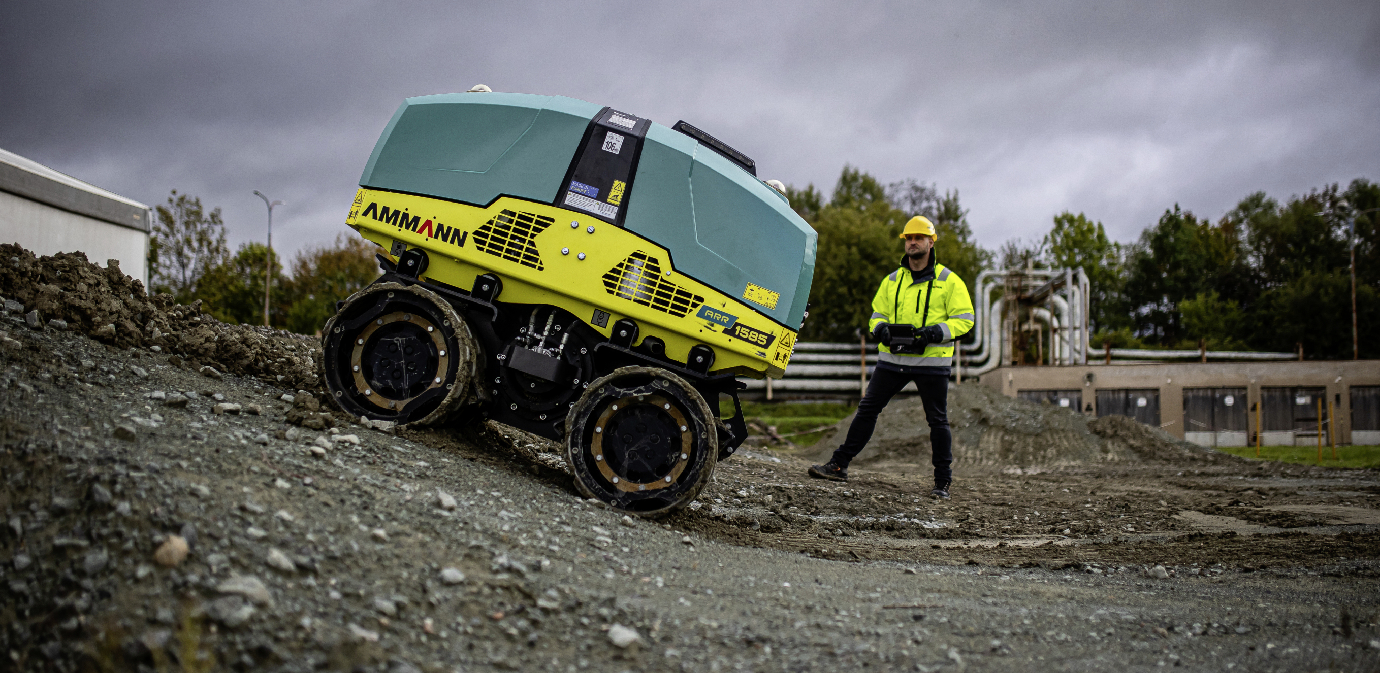 l’ARR 1585-2 d'Ammann peut virer à 360°.