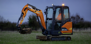 Les batteries de la DX23E-7 lui donne la capacité de travailler jusqu'à huit heures.