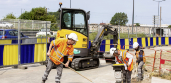 Si le chiffre d'affaires global de Kiloutou a progressé de 3 %, son activité a baissé de 1 % en France.