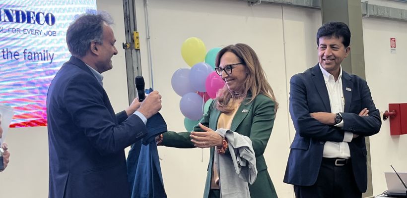De gauche à droite :Sitaram Ganeshan, président de Wipro Hydraulics, Susanna Vitulano, directrice générale d'Indeco et Pratik Kumar, directeur général de  Wipro Infrastructure Engineering.