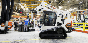 La nouvelle chargeuse compact T650 est produit de l'usine Bobcat de  Dobříš, en République tchèque.
