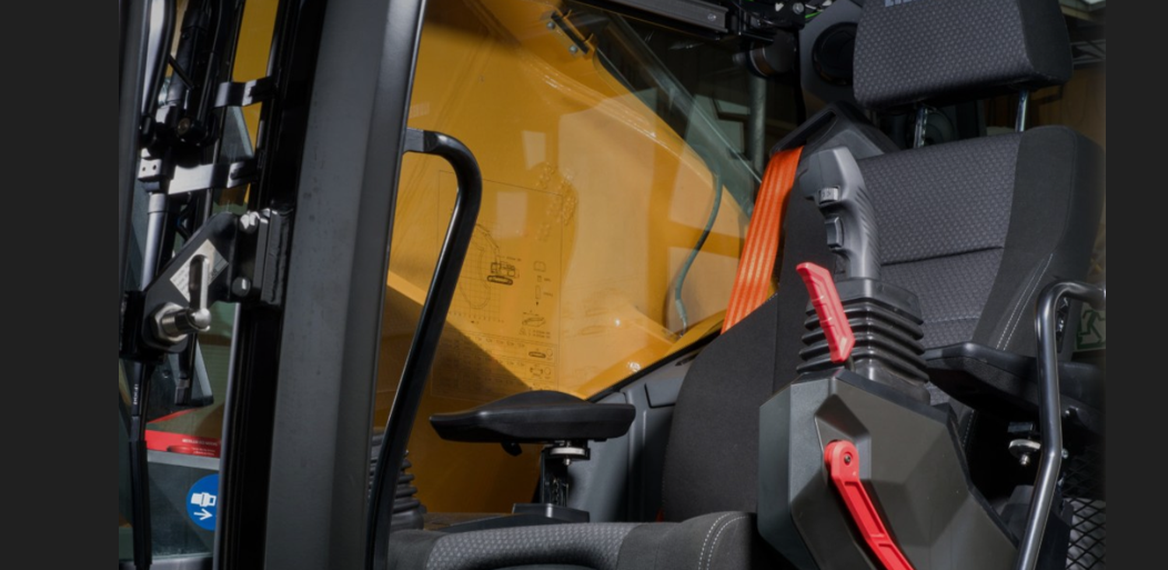 Liebherr positionne ainsi l’emCAB comme une nouvelle interface de travail entre l’homme, la pelle et le chantier.