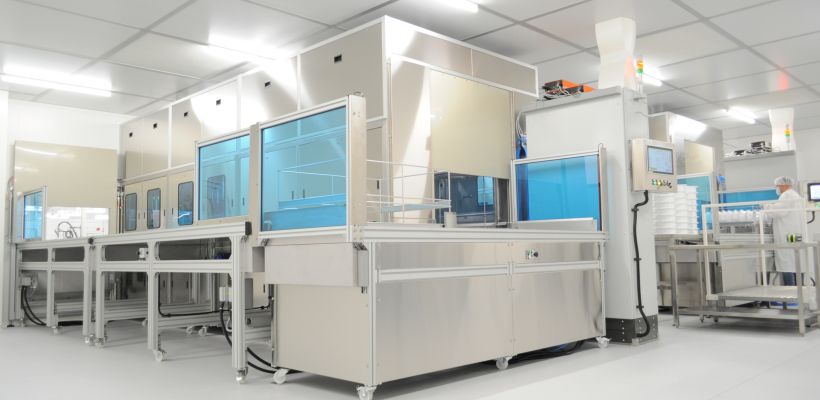 Nouvelle salle propre d’ECP avec ligne de nettoyage multimodule.