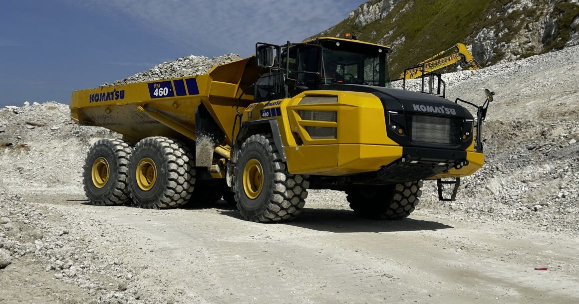 Avec le nouveau HM460, Komastsu se hisse à niveau des marques référentes du segment, sans toutefois les surpasser