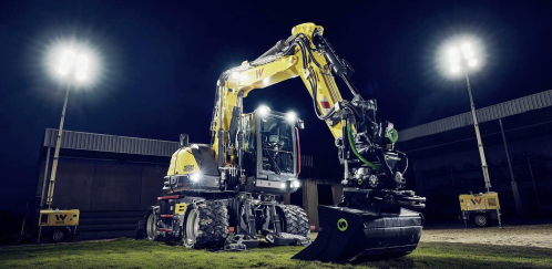 Au-delà des performances mécaniques, la nouvelle génération mise sur l’hydraulique, les systèmes d’assistance et l’intégration des équipements font la différence.
