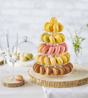 41935-Macarons-Saveurs-Intenses-Ambiance-Buffet-Les-Delices.jpg