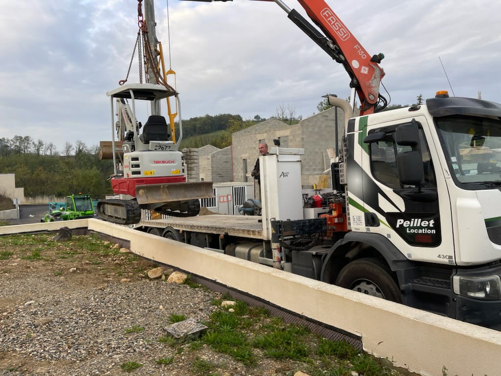 WhatsApp Image 2024-11-06 à 08.24.33_23b73f05.jpg