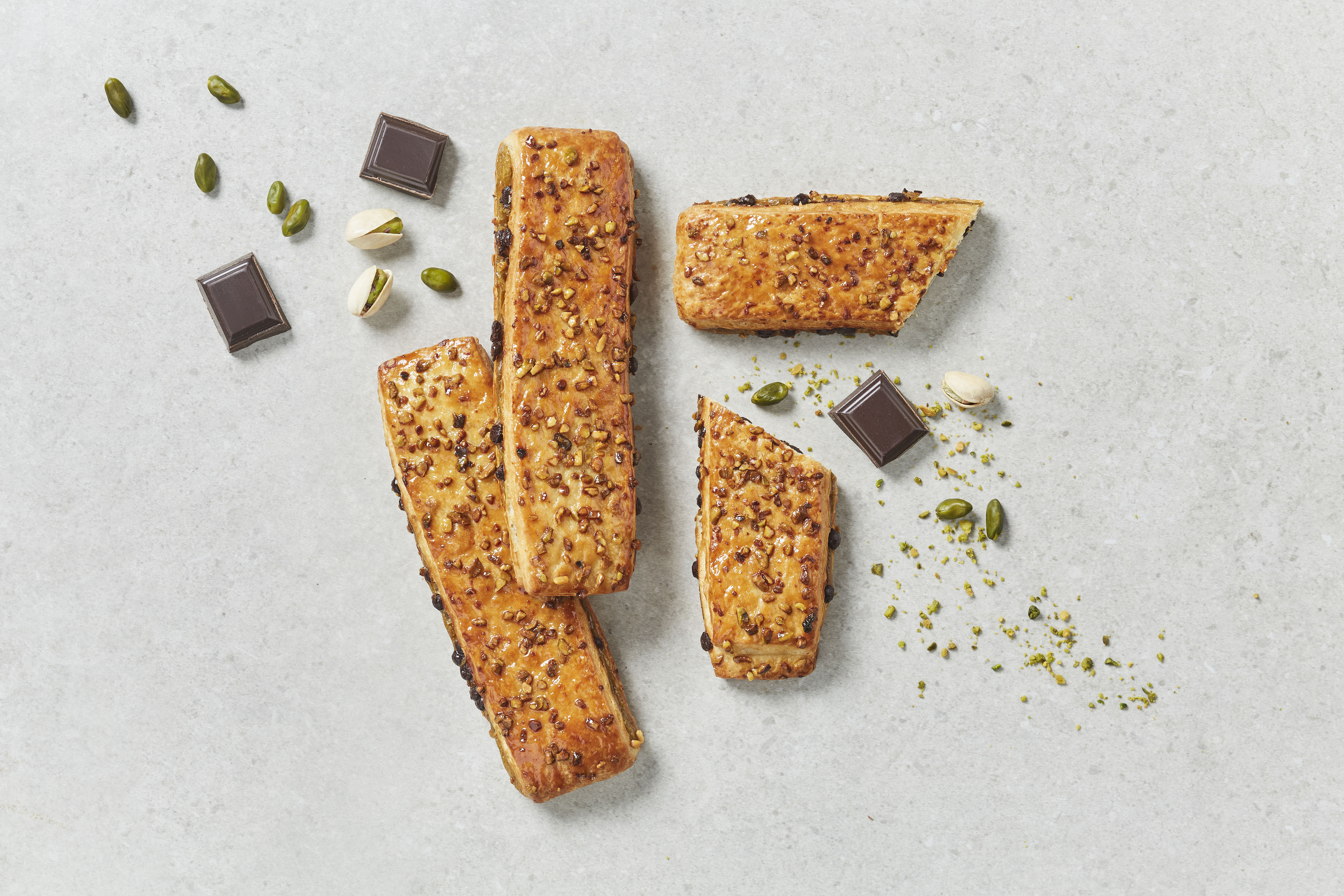 IMAGE-Ambiance-Viennoiserie-MAXIGOURM-Photo_Iconique_Finger_Chocolat_et_Pistache_43280-43280 - Copie.jpg